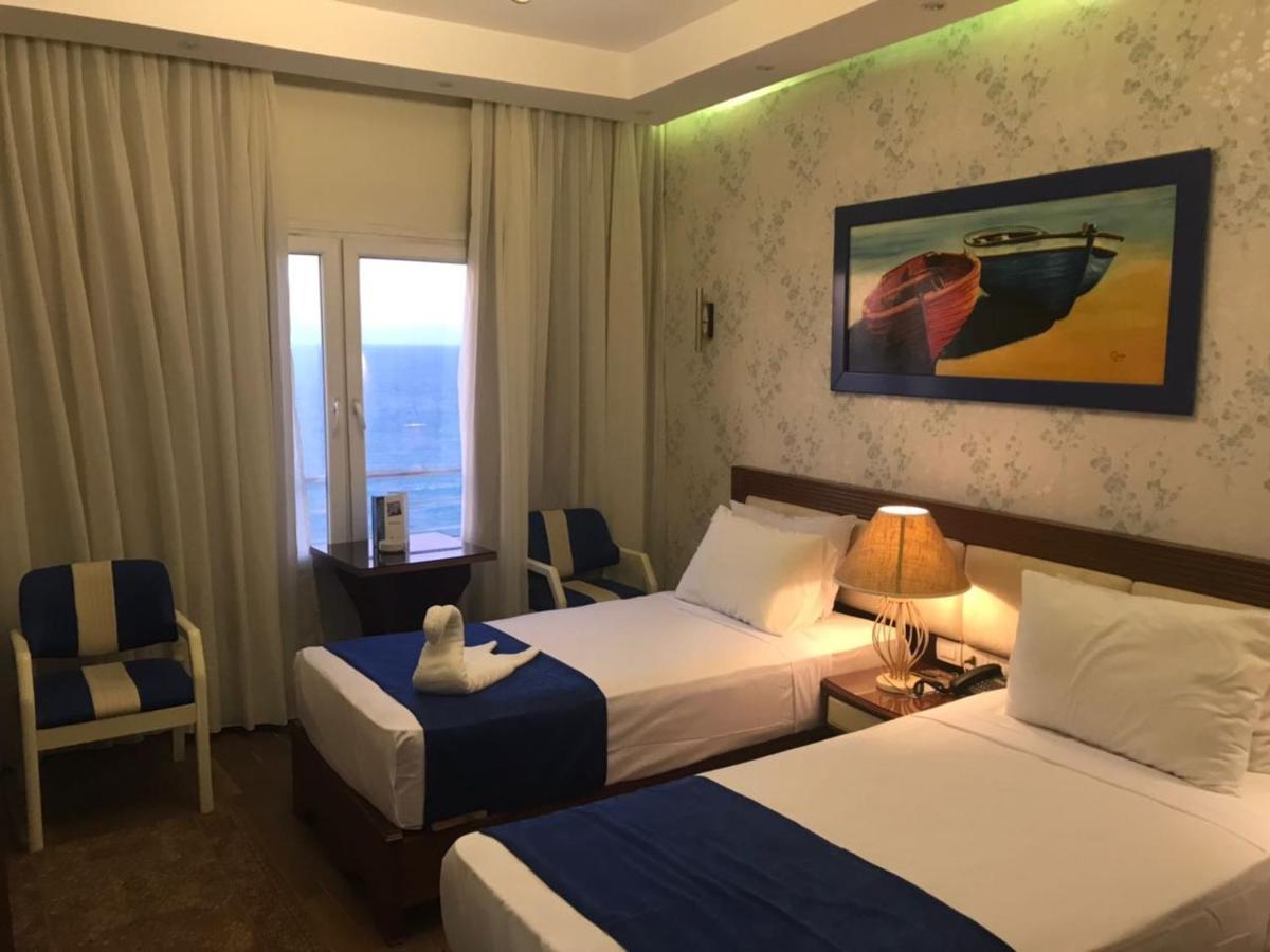 Fleet Club Mahrousa Alexandria Ngoại thất bức ảnh A room at the hotel